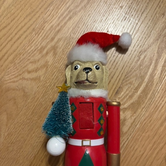 Labrador Retriever Dog Nutcracker NEW 2024 Christmas Decor Red - Picture 3 of 5
